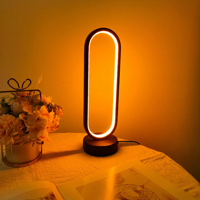 مصباح LED ليلي بحلقة دائرية – تصميم أنيق وعصري لغرفة النوم