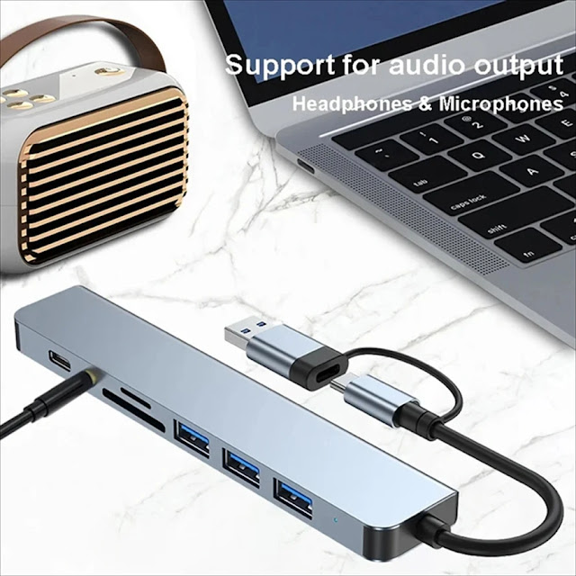 USB-C HUB مع قارئ بطاقات SD/TF ومنفذ صوت.
